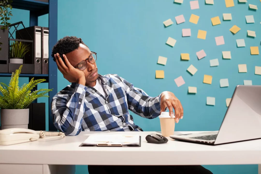 Por que procrastinamos? Entenda as causas do problema